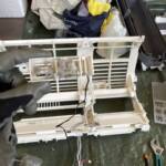 エアコン完全分解作業の参考画像