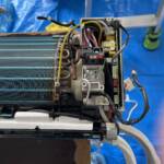 エアコン完全分解作業の参考画像