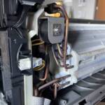 エアコン完全分解作業の参考画像