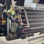 エアコン完全分解作業の参考画像