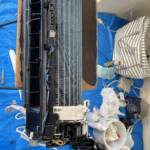エアコン完全分解作業の参考画像